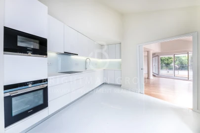 Apartamento T4 para Venda em Aldoar, Foz do Douro e Nevogilde