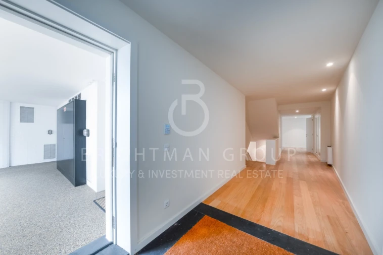 Apartamento T4 para Venda em Aldoar, Foz do Douro e Nevogilde Foto 4