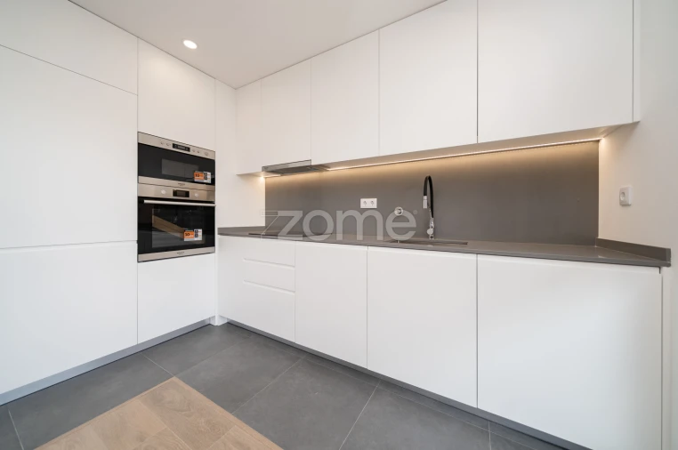 Apartamento T3 para Venda em Povoa de Lanhoso (N. Senhora do Amparo)