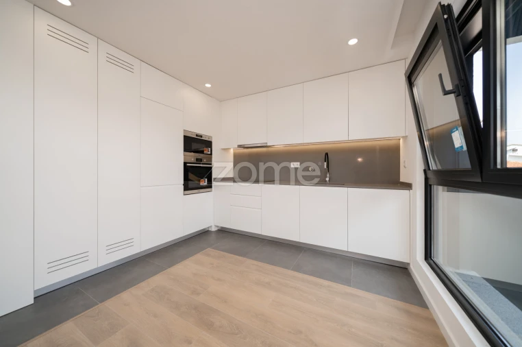 Apartamento T3 para Venda em Povoa de Lanhoso (N. Senhora do Amparo) Foto 9