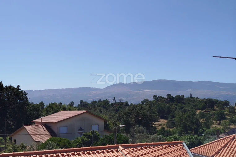 Moradia T5 para Venda em Abrunhosa-A-Velha Foto 21