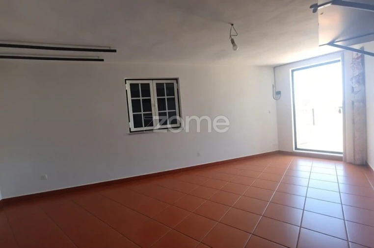 Moradia T5 para Venda em Abrunhosa-A-Velha Foto 5