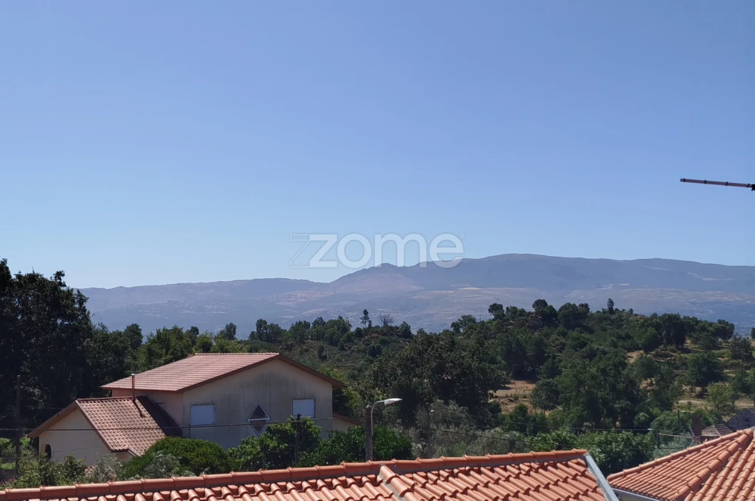 Moradia T5 para Venda em Abrunhosa-A-Velha Foto 21