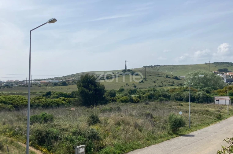 Terreno para Venda em Rio de Mouro Foto 3