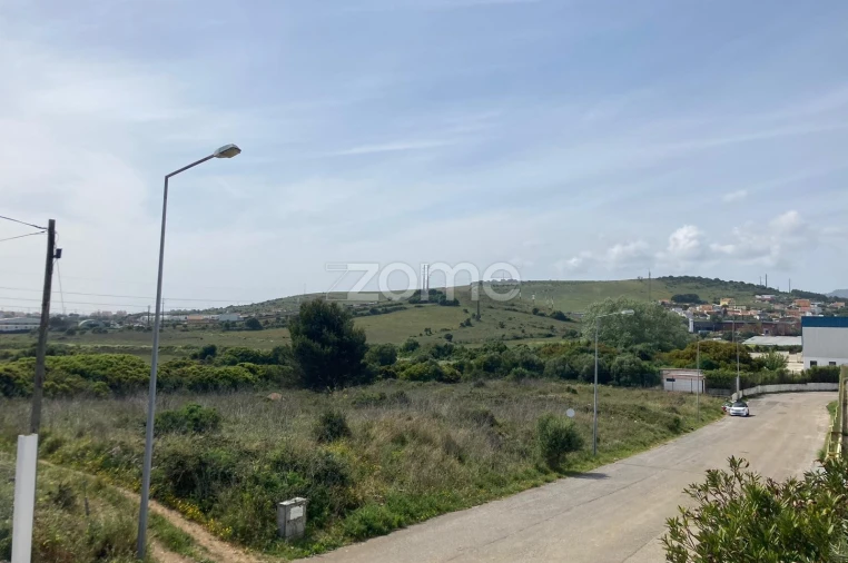 Terreno para Venda em Rio de Mouro Foto 2