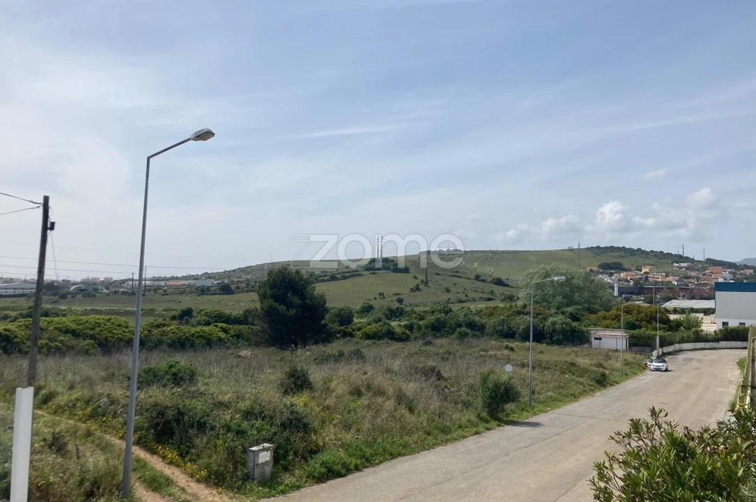 Terreno para Venda em Rio de Mouro Foto 2
