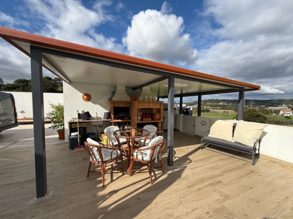 Moradia T2 para Venda em Alcoentre Foto 3