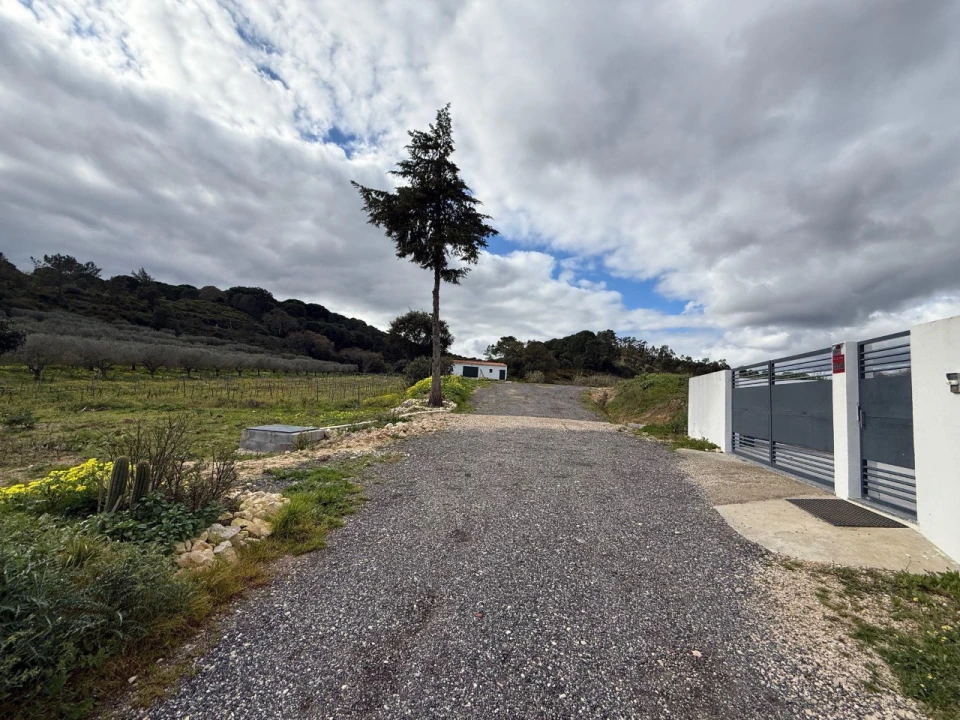 Moradia T2 para Venda em Alcoentre Foto 9