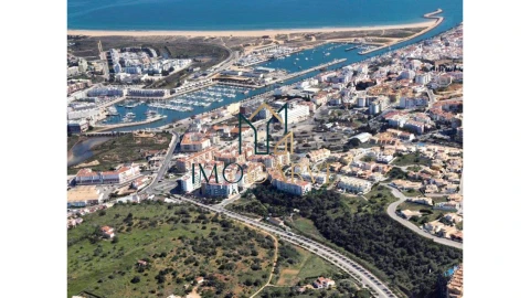Terreno para Venda em Lagos (São Sebastião e Santa Maria)