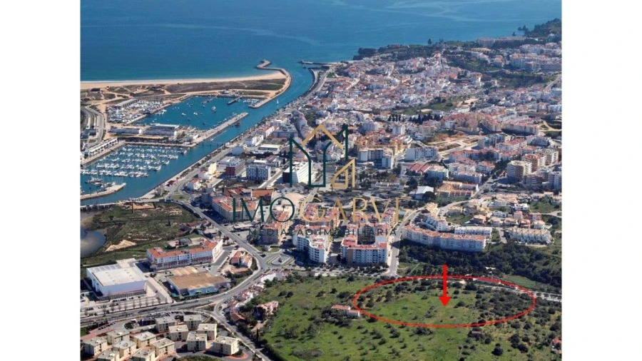 Terreno para Venda em Lagos (São Sebastião e Santa Maria)