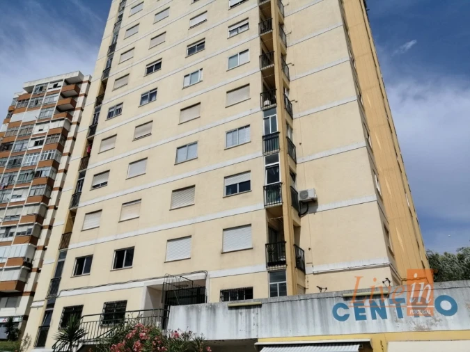 Garagem para Venda em Odivelas Foto 11