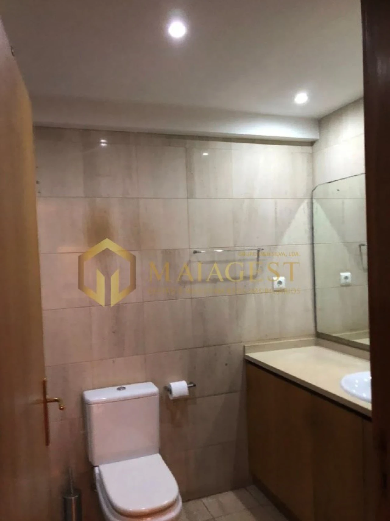 Apartamento T3 para Arrendamento em Aldoar, Foz do Douro e Nevogilde Foto 21