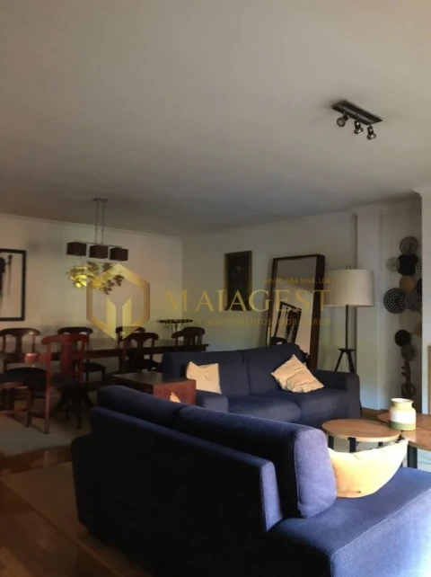 Apartamento T3 para Arrendamento em Aldoar, Foz do Douro e Nevogilde