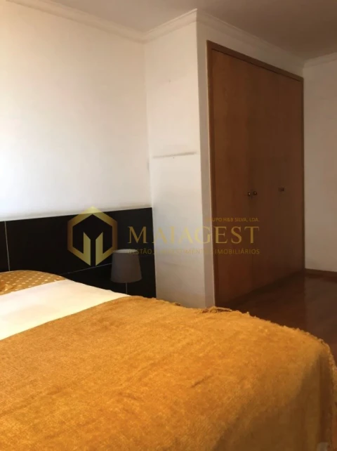 Apartamento T3 para Arrendamento em Aldoar, Foz do Douro e Nevogilde