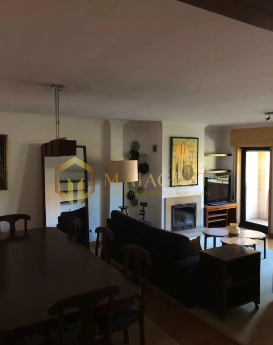 Apartamento T3 para Arrendamento em Aldoar, Foz do Douro e Nevogilde Foto 4