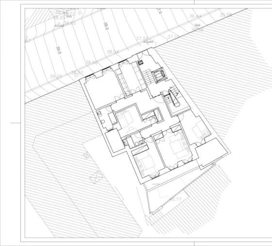 Apartamento T4 para Venda em Santo António Foto 33