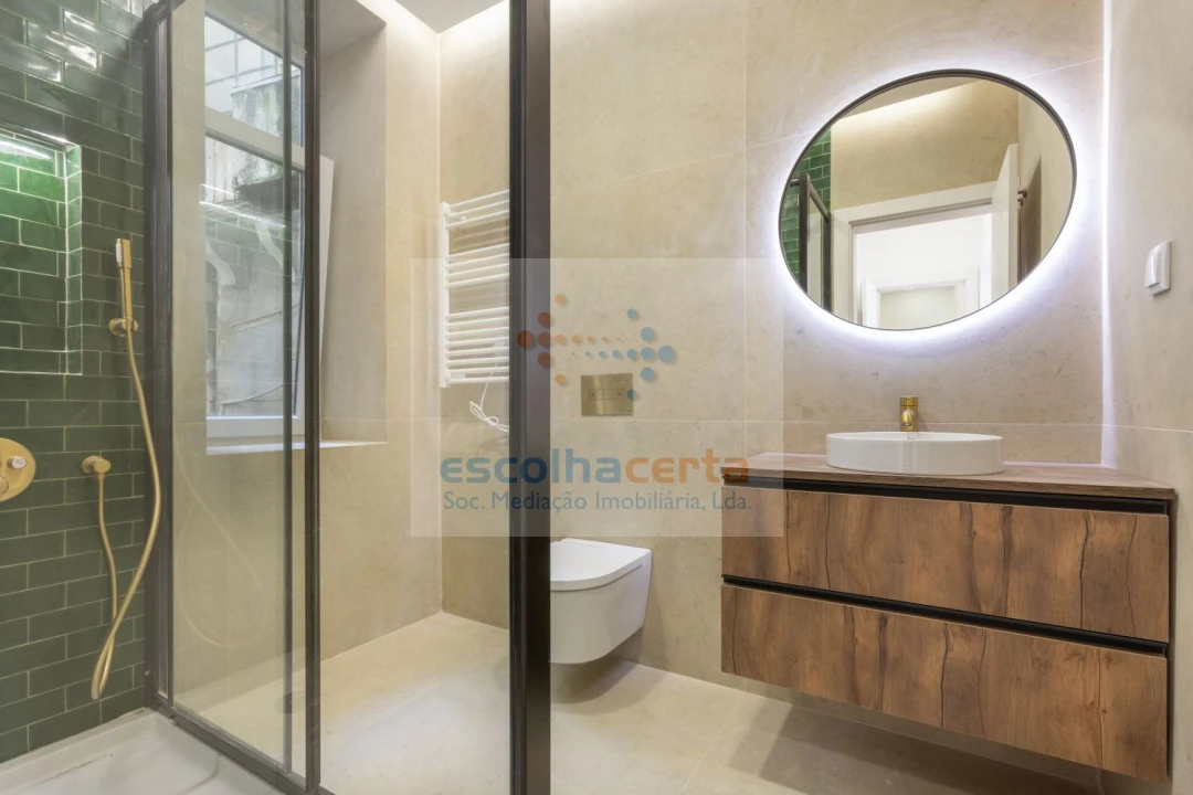 Apartamento T4 para Venda em Santo António Foto 21