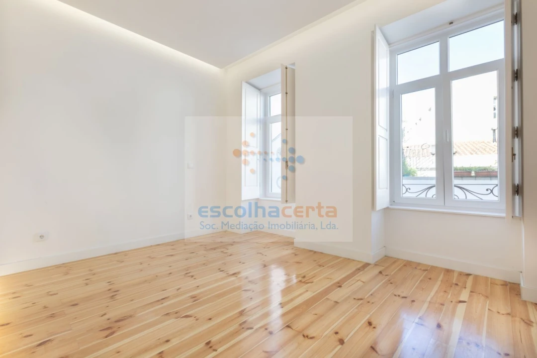 Apartamento T4 para Venda em Santo António Foto 19