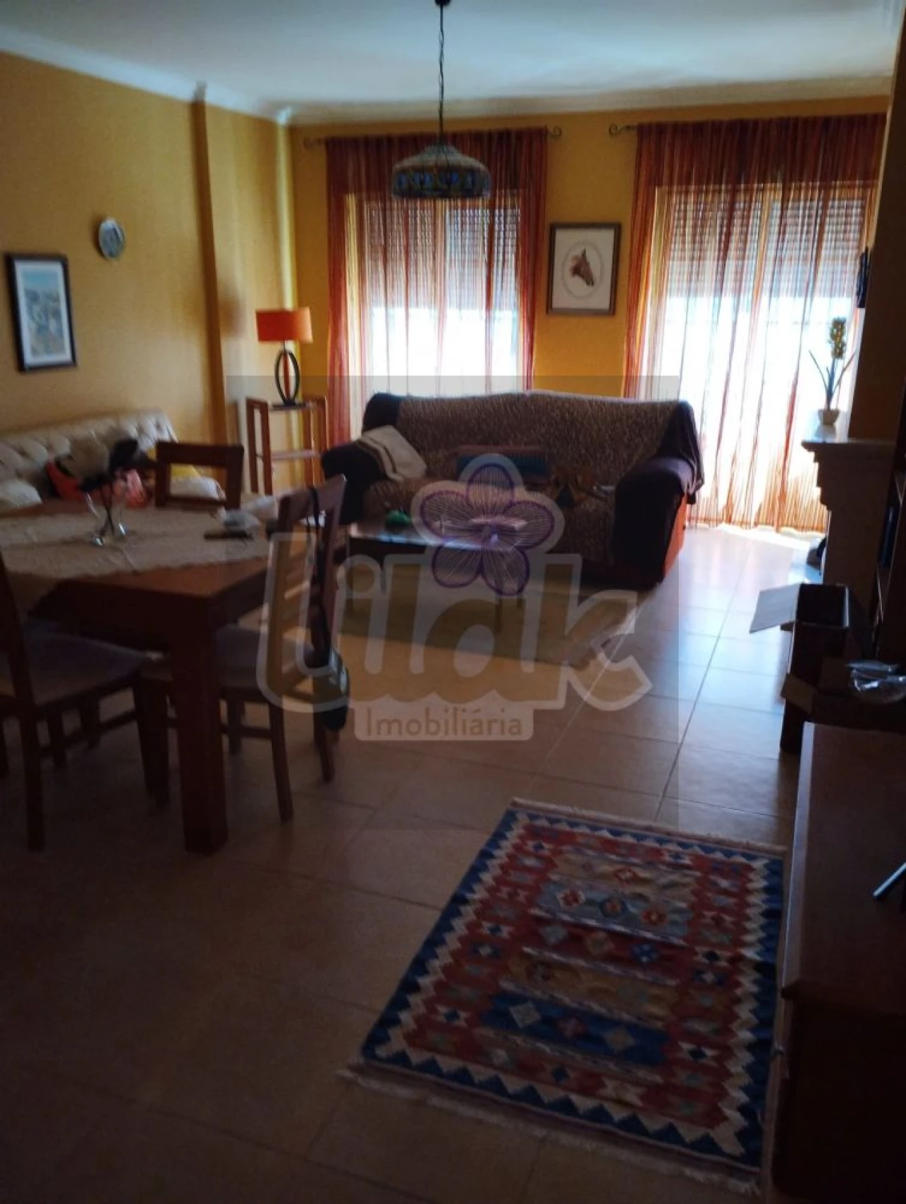 Loja para Venda em Almeirim Foto 2