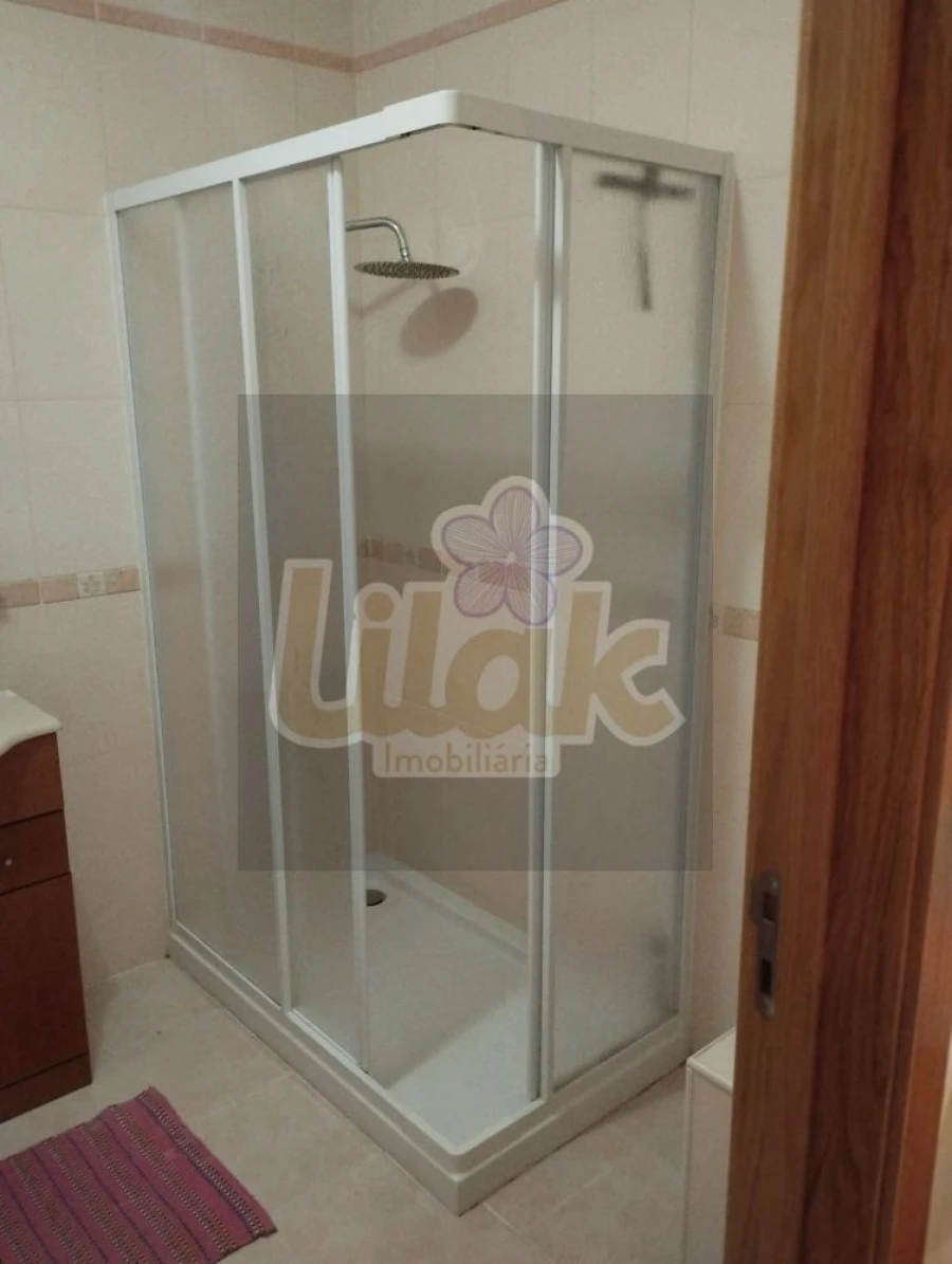 Loja para Venda em Almeirim Foto 16