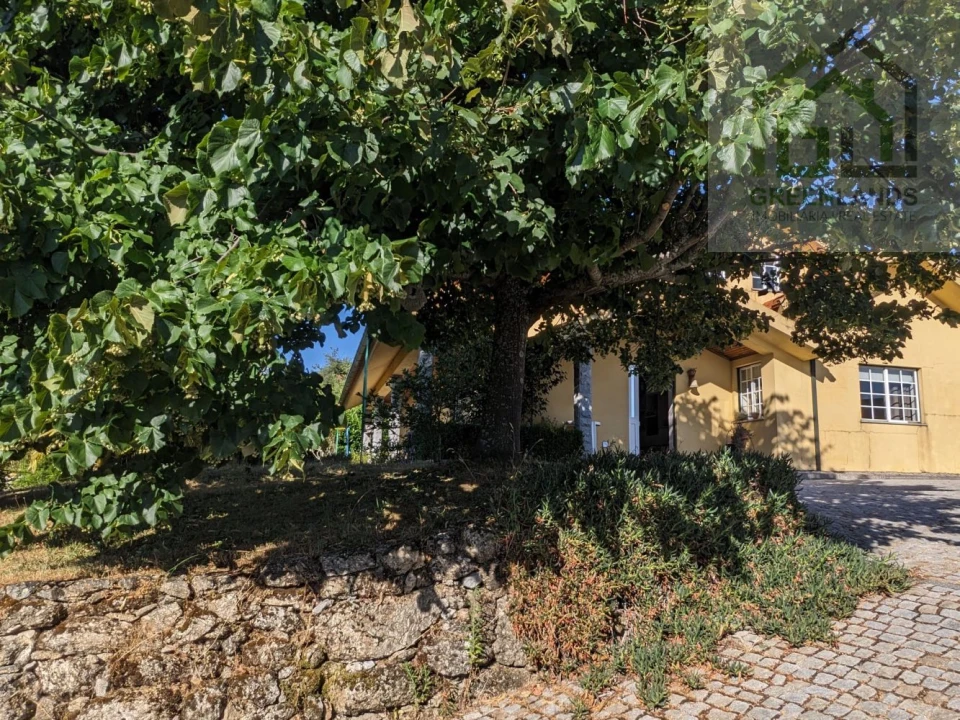 Moradia T5 para Venda em Seia, São Romão e Lapa dos Dinheiros Foto 6