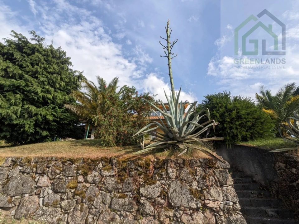 Moradia T5 para Venda em Seia, São Romão e Lapa dos Dinheiros Foto 5