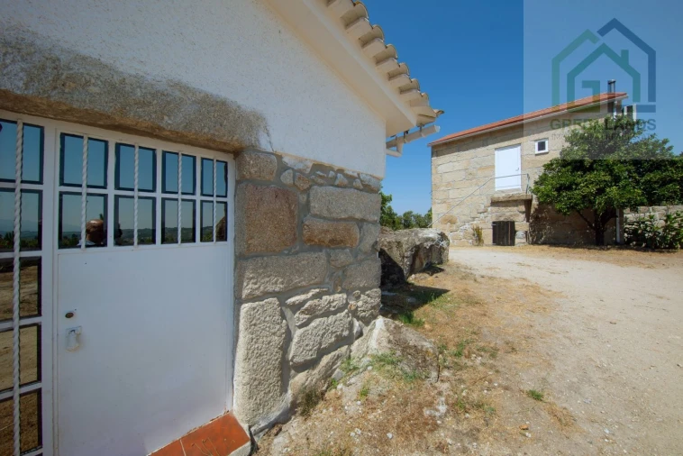 Quinta T2 para Venda em Lagos da Beira e Lajeosa Foto 11