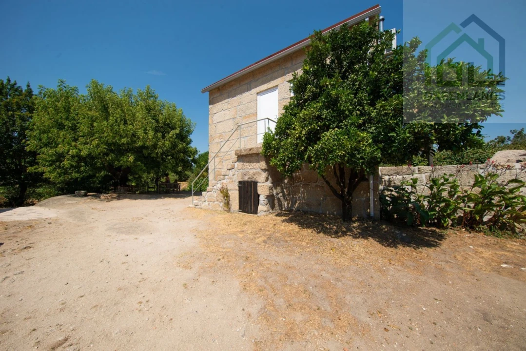 Quinta T2 para Venda em Lagos da Beira e Lajeosa Foto 14