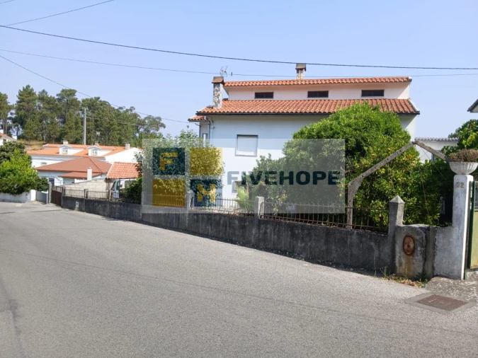 Moradia T3 para Venda em Lousã e Vilarinho Foto 3