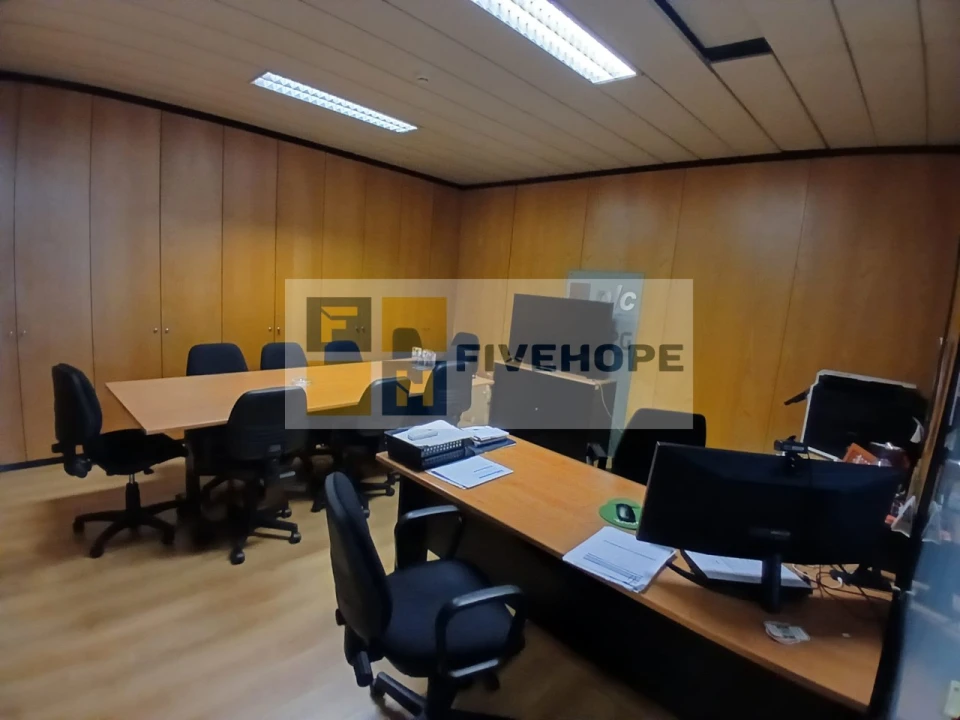 Loja para Venda em Gondomar (São Cosme), Valbom e Jovim Foto 8