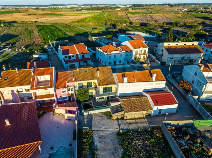 Moradia T4 para Venda em Atouguia da Baleia Foto 8