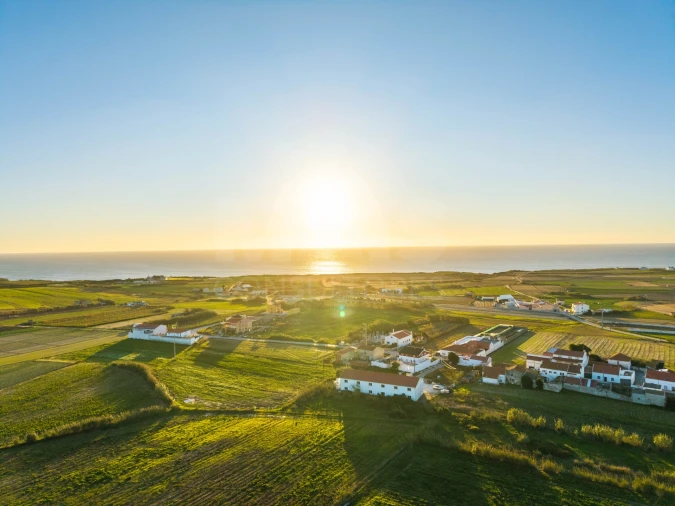 Moradia T4 para Venda em Atouguia da Baleia Foto 4