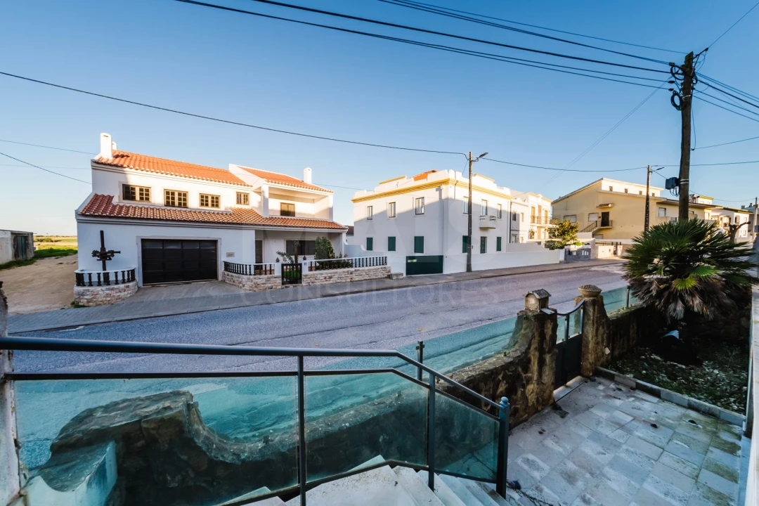 Moradia T4 para Venda em Atouguia da Baleia Foto 10