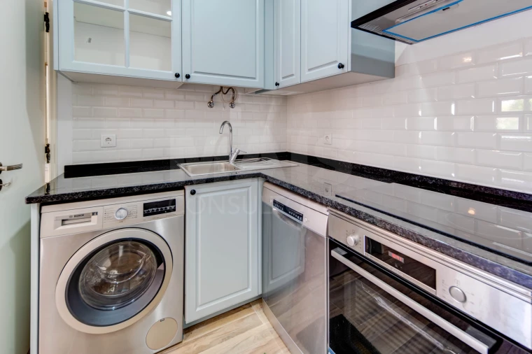 Moradia T5 para Venda em Casal de Cambra Foto 11