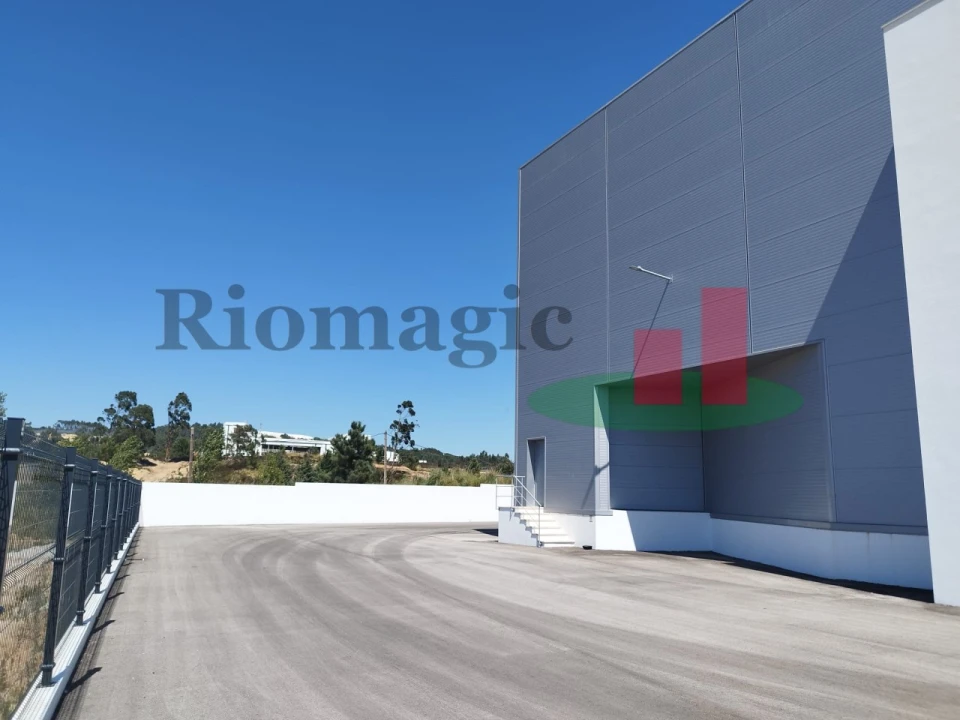 Armazém para Venda em Rio Maior Foto 11