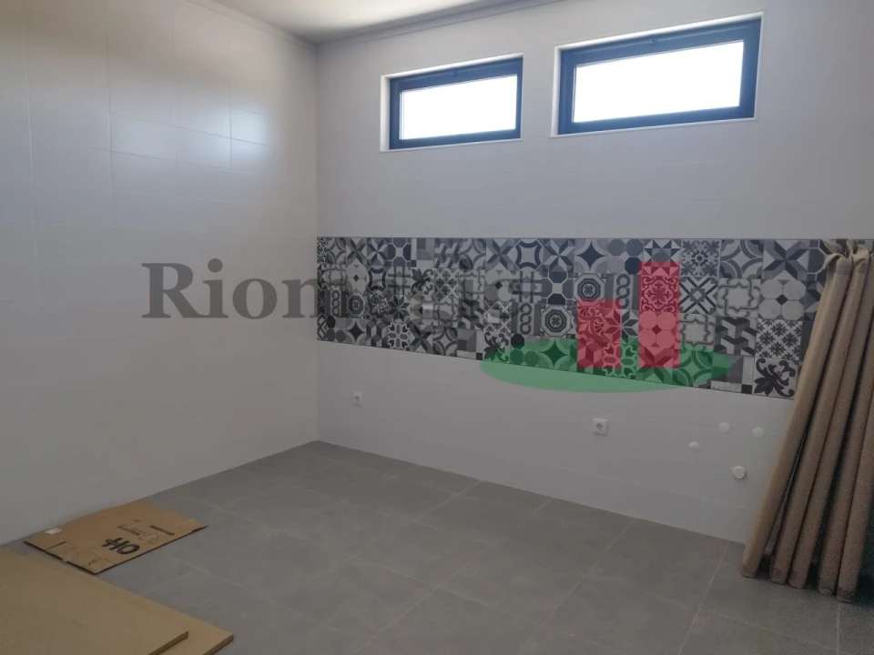 Armazém para Venda em Rio Maior Foto 42