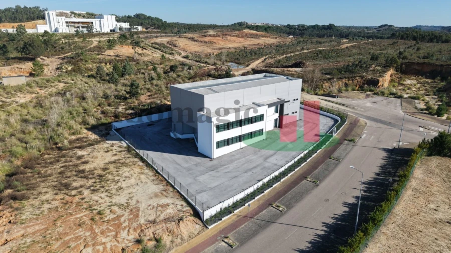 Armazém para Venda em Rio Maior Foto 70