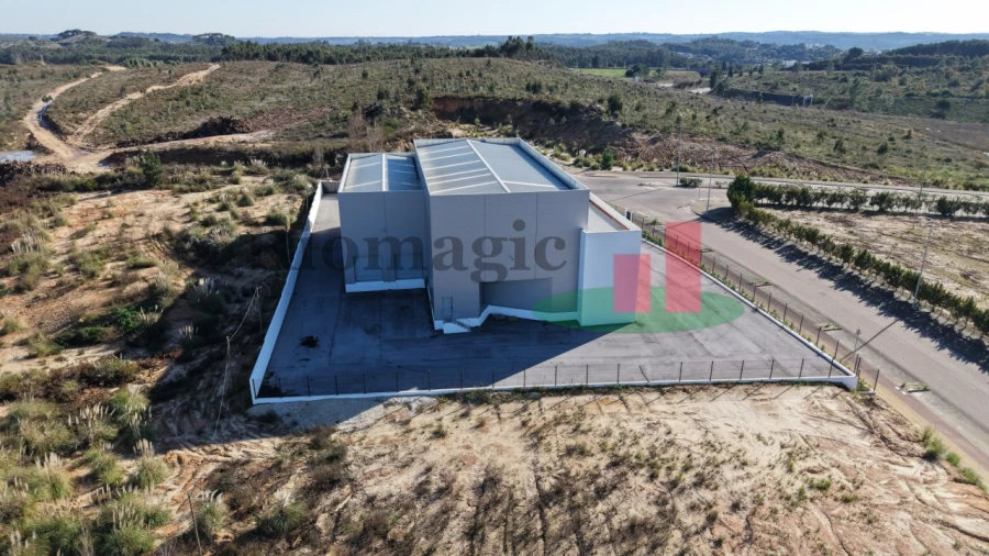 Armazém para Venda em Rio Maior Foto 77
