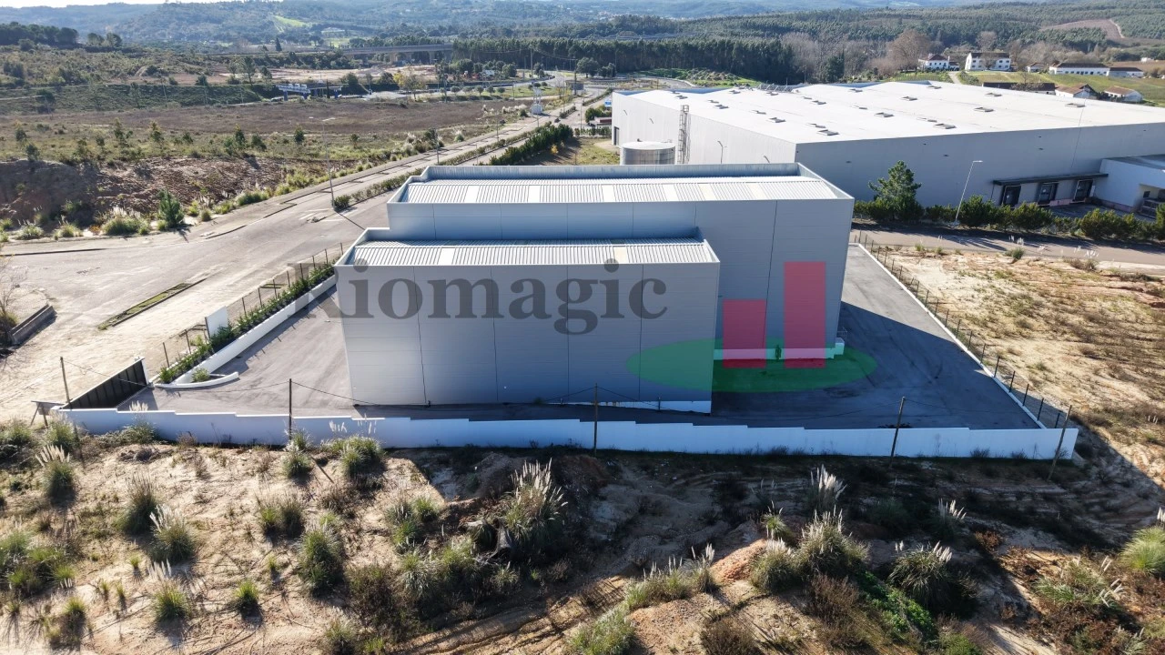 Armazém para Arrendamento em Rio Maior Foto 75