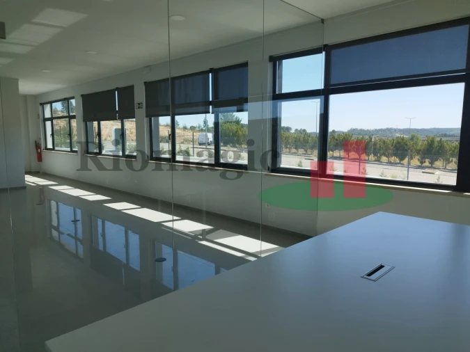 Armazém para Arrendamento em Rio Maior Foto 54