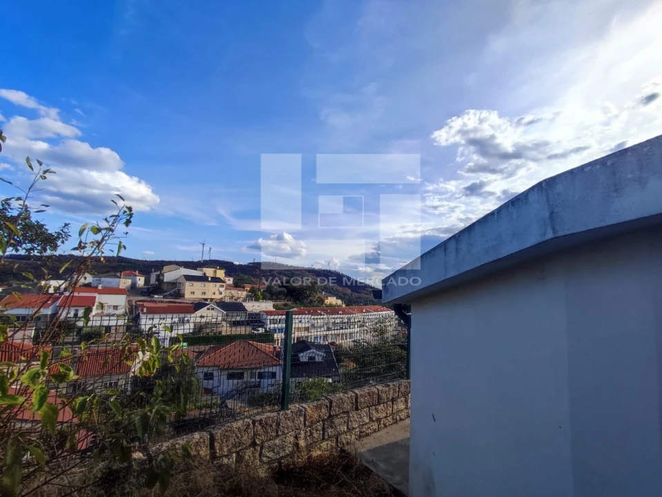 Moradia T4 para Venda em Sernancelhe e Sarzeda Foto 17