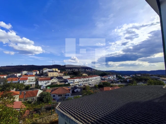 Moradia T4 para Venda em Sernancelhe e Sarzeda Foto 9