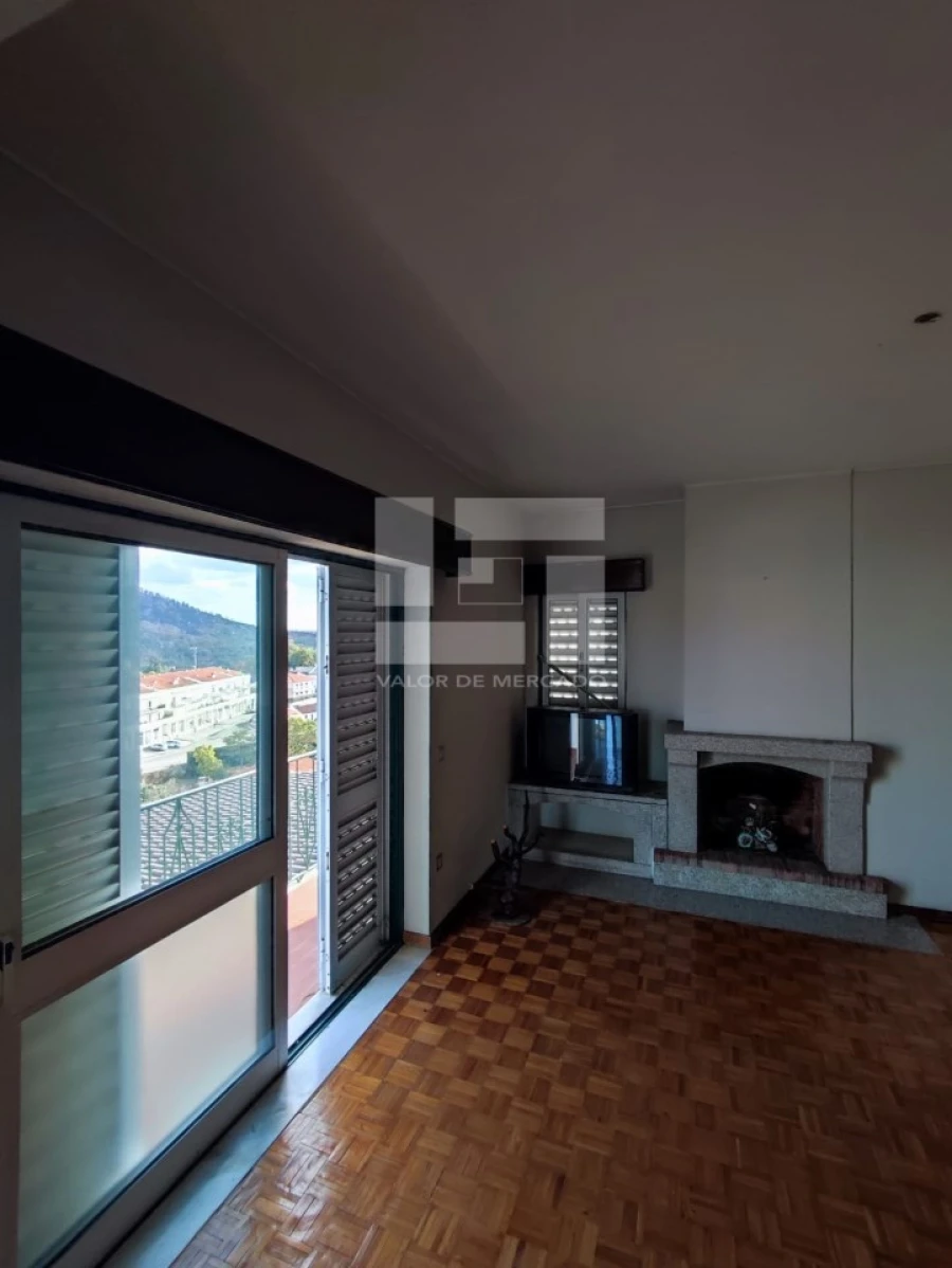 Moradia T4 para Venda em Sernancelhe e Sarzeda Foto 41