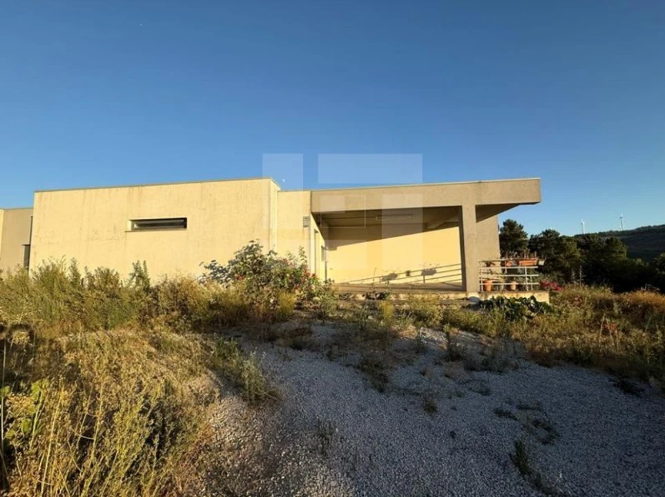 Moradia T4 para Venda em Moimenta da Beira Foto 1