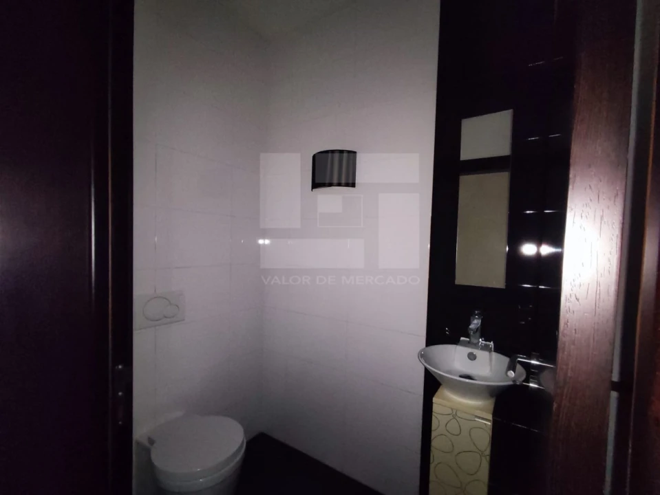 Moradia T4 para Venda em Moimenta da Beira Foto 20