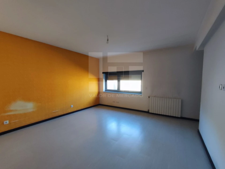 Moradia T4 para Venda em Moimenta da Beira Foto 30