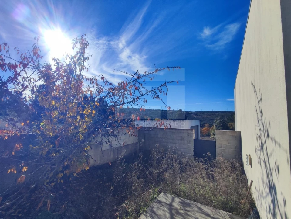 Moradia T4 para Venda em Moimenta da Beira Foto 39