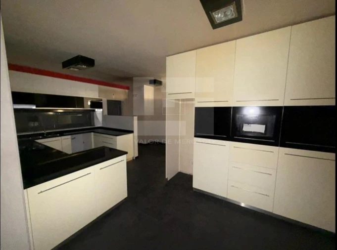 Moradia T4 para Venda em Moimenta da Beira Foto 3