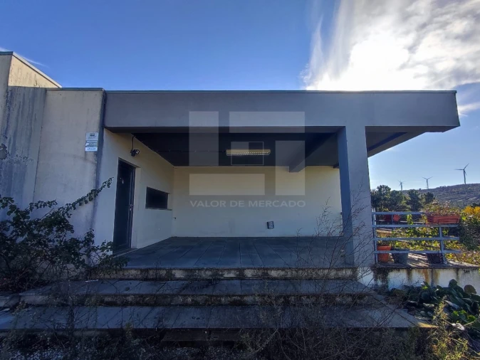 Moradia T4 para Venda em Moimenta da Beira Foto 8