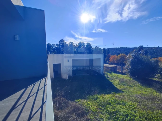 Moradia T4 para Venda em Moimenta da Beira Foto 12